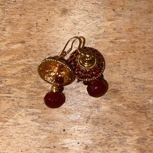 cute dangly earrings!